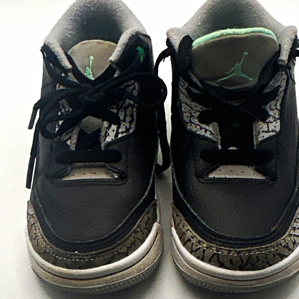 Jordan Air Jordan 3 Kids 8 C Leather Sneakers Black/Gray/Green Print